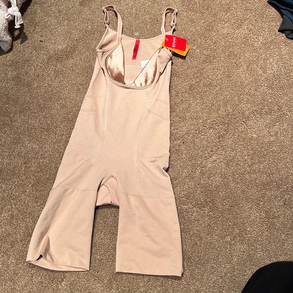 Spanx open bust mid thigh bodysuit rose gold NWT